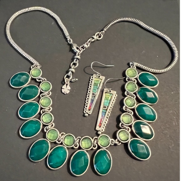 VINTAGE LUCKY BRAND: Reversable Necklace & Bracelet/Silvertone & Glass/Earrings - Picture 5 of 12